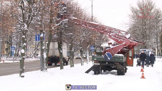 Новополоцк начал активную подготовку к зимним праздникам