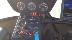 Посадка вертолета Robinson 44, остановка двигателя.