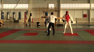 Грачев Роман побеждает в бою, в борцовской манере на Чемпионате Армии по АРБ. (синий пояс)