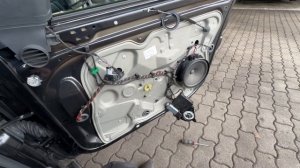 Шкода Октавия А5 "неудачная" замена стеклоподъемника.