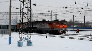 Тепловоз 2ТЭ10М-2360. Отправление. Звук 10Д100.