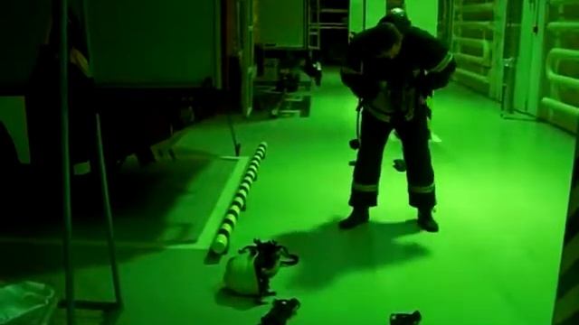 Надевание одежды и включение в аппарат смотреть онлайн