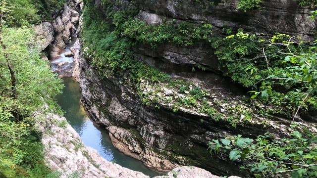 Гуамское ущелье. Орлиная полка и туристический поезд