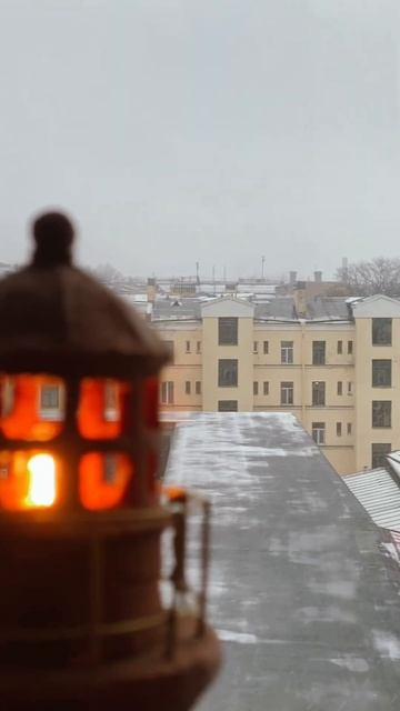 Встречаем первый снег в мастерской .