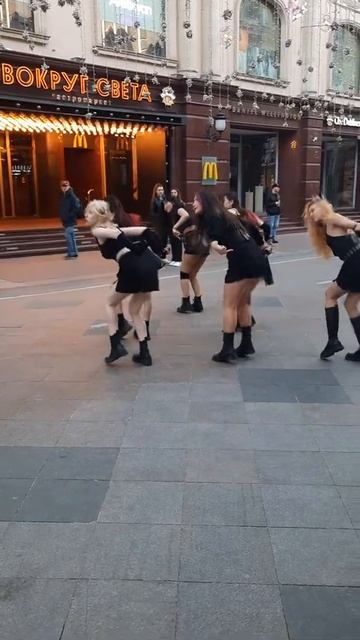 Сносит крышу от танца. Сексапильные девчонки на Никол? смотреть онлайн