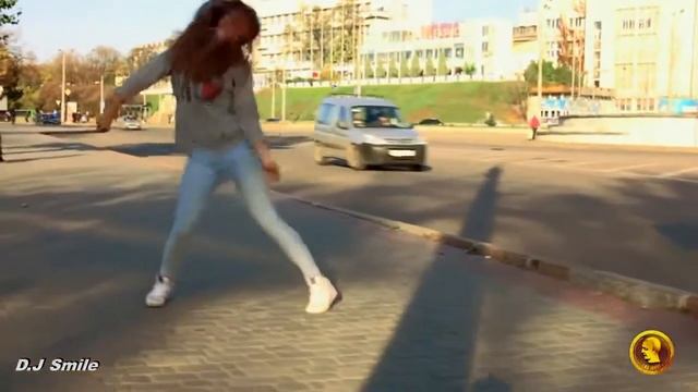 Клубняк с красивыми девушками