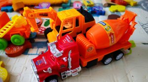 играем в детские машинки