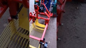 ВОМ от гидромотора на самодельной грохотной картофеле-копалке