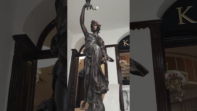 Zgrada Južnomoravske banke, Nis, Serbia (Памятники культуры, архитектура, Ниш, Сербия) street walk смотреть онлайн