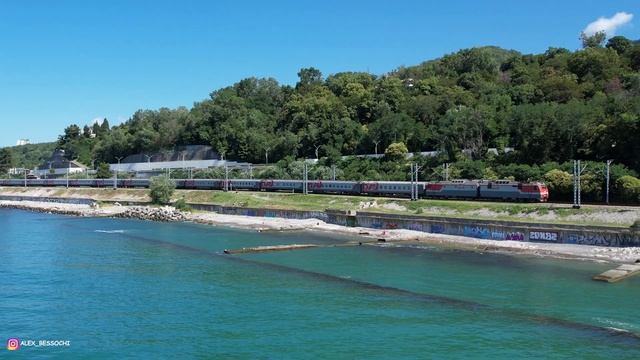 Электровоз 2ЭС4К смотреть онлайн