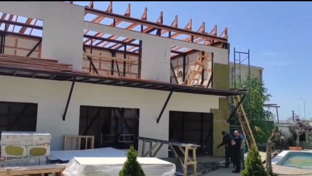 Этапы строительства небольшой гостиницы. смотреть онлайн