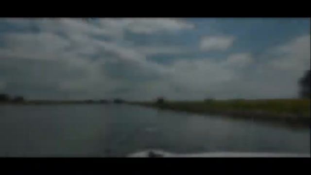 Вышли на реку #живем на лодке смотреть онлайн