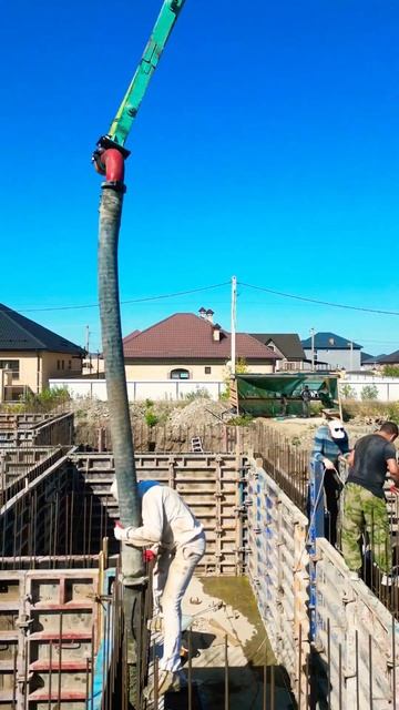 Заливка стен цокольного этажа. смотреть онлайн