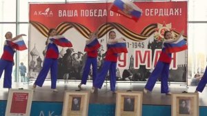 В Ульяновске более 1000 человек спели вместе «Катюшу».  Героям Победы!