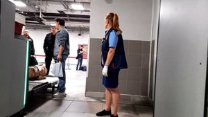 На автовокзале Саларьево пассажиров заставляют облучать продукты радиацией на досмотре