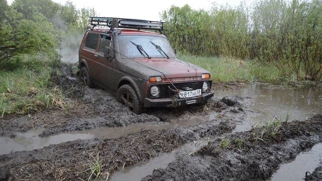 Бессоновская топь. Едем по грязи.