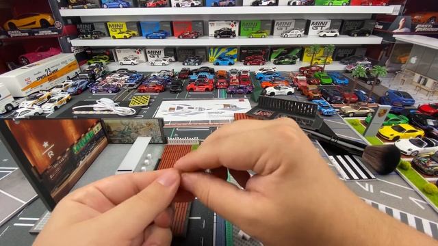 Skaut / G-Fans / Диорама Starbucks смотреть онлайн