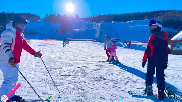 Лайк Настя Влог Настя и папа в новогодней истории для детей о семейном путешествии.