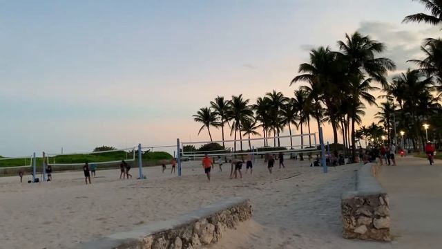 Праздничный вечерний Майами 😻 смотреть онлайн