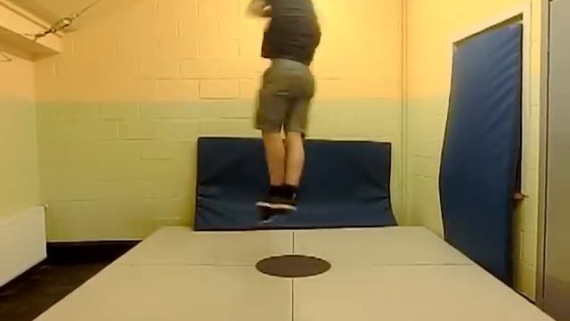 Tripple jump on rotator смотреть онлайн