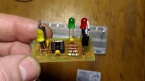 Делаем светильник и учимся заливать прошивку в AVR микроконтроллер.