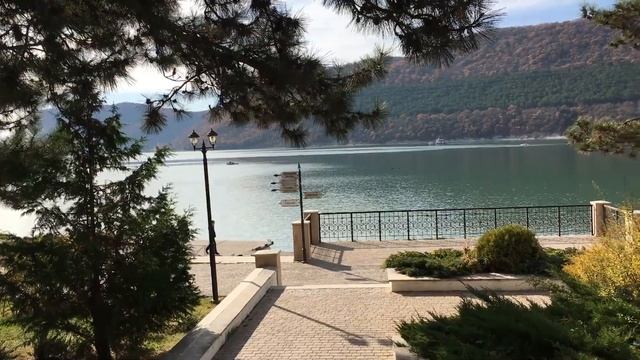 Абрау-Дюрсо, маленькая Швейцария в России :) смотреть онлайн