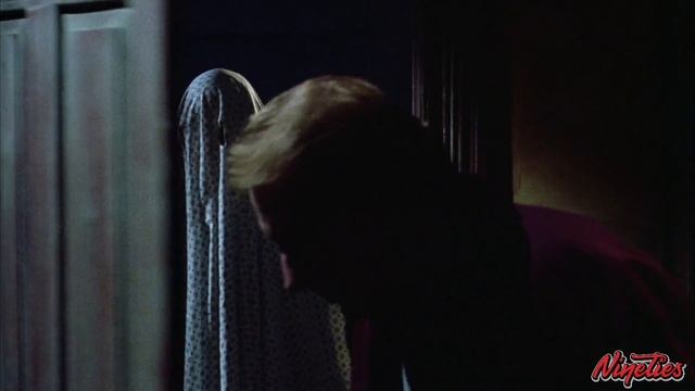 Beetlejuice (1988) (Harry Belafonte ft.The Original Trinidad Steel Band - Jump In The Line) смотреть онлайн