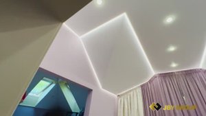 Натяжные потолки на мансарде: стильно, практично, удобно!
