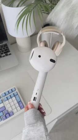 Когда заказал AirPods на AliExpress 😅