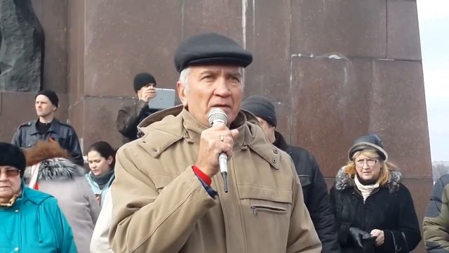 Охрана памятника В. И. Ленину в Запорожье 23.02.2014 HD смотреть онлайн