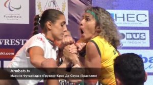 Female Bodybuilder - Arm Wrestling | Muscle Team