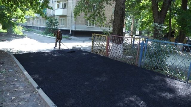 2019 08 01 Новочеркасск перешел в активную фазу асфальтирования внутригородских дорог смотреть онлайн