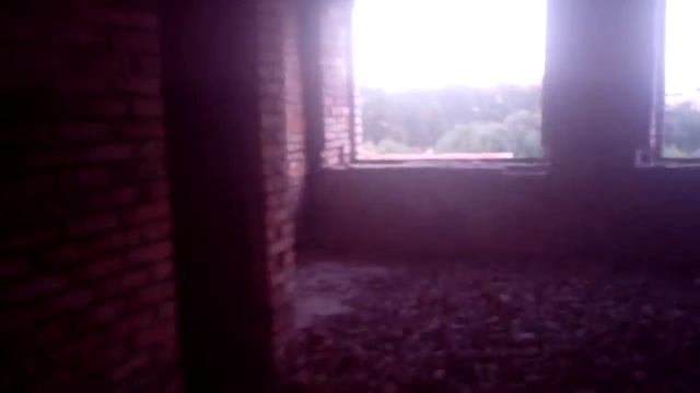 Заброшка 5-й этаж (день)