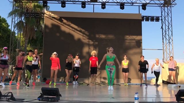 Лезгинка Madina И Лезгинка Про Хабиба С 40 Русскими Девушками В Отеле 2019 ALISHKA ELENA (Анталья) смотреть онлайн