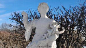 Прогулка в парке усадьбы Кусково ч.3. Парковые скульптуры. Выставка керамики.