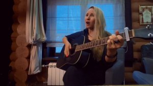 На какую певицу похожа ?😮