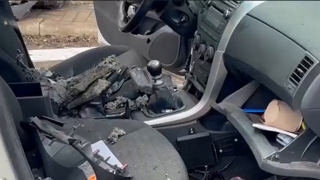 Кадры с места покушения на начальника полиции Мариуполя Михаила Москвина. Глава полиции выжил смотреть онлайн