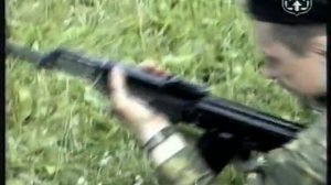 Изготовка для стрельбы  лежа с использованием ремня АК