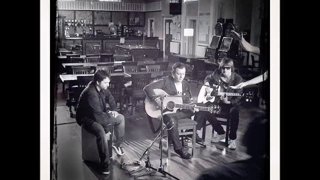 Manic Street Preachers - Clyde1 FM - Boogie & Dingo - 21/08/2010 смотреть онлайн