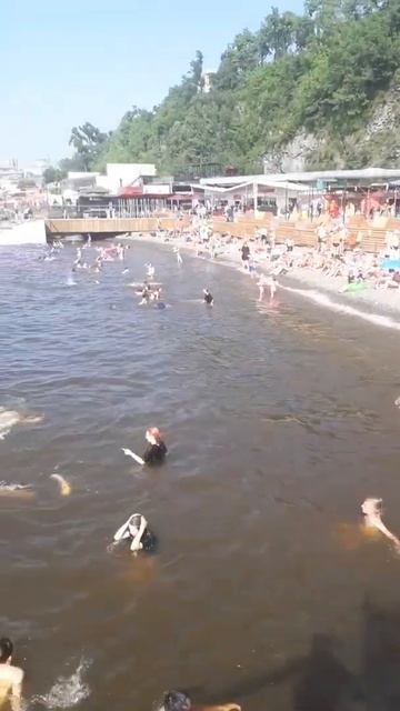 Жара во Владивостоке! Наконец-то... смотреть онлайн