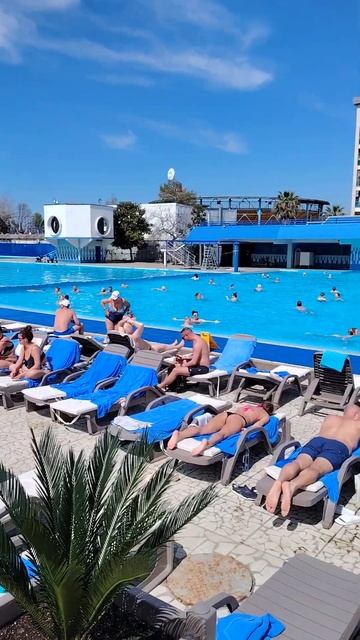 Адлер курорт бассейн с морской водой смотреть онлайн