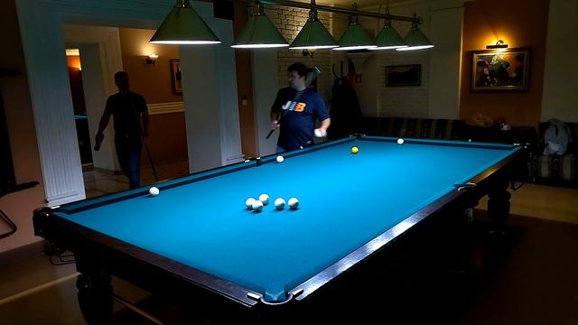 Свободная пирамида - партия между Борисом и Сергеем смотреть онлайн