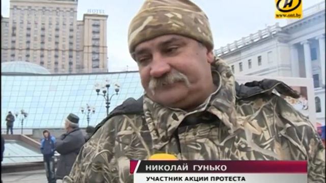 На площади Независимости в Киеве устанавливают палатки и собирают народное вече смотреть онлайн