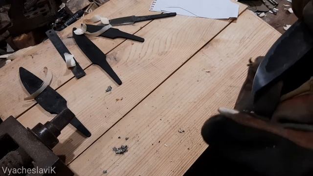 Небольшой контроль качества перед отправкой. Клинок якутского типа. Тест на роге. смотреть онлайн