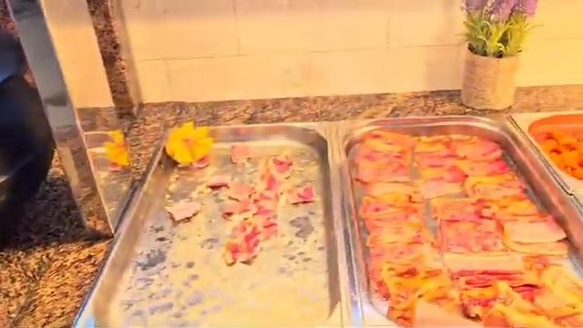 Завтрак в гостинице Horizon Blu Rhodos смотреть онлайн