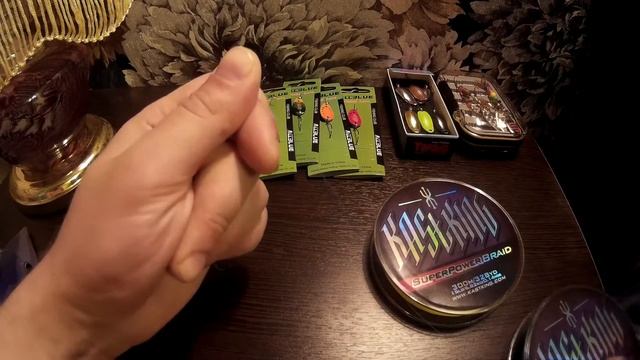 Посылка из Китая. Достойная плетенка, хорошие микроколебалки и коробочка под блесна! смотреть онлайн