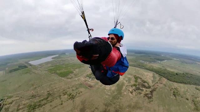 Суздаль. Полёты на параплане без мотора на равнине. Затяжка на лебёдке. Шикарные виды. смотреть онлайн