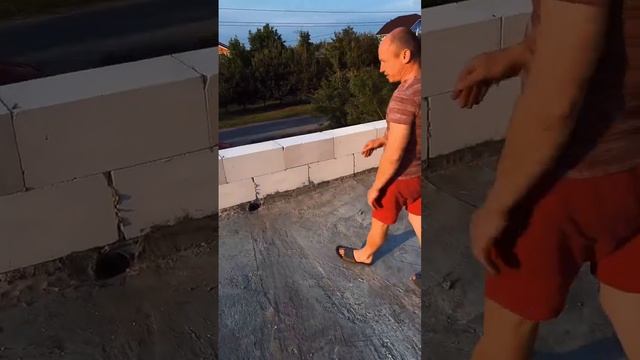 Строю дома с плоской крышей.