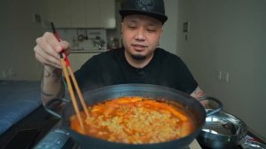 РАПОККИ, Рамен и Токпокки | Популярное блюдо УЛИЧНОЙ ЕДЫ Кореи | Рецепт и Мукбанг.