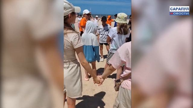 Сарапульские ребята отдохнули в лагере на берегу Азовского моря смотреть онлайн